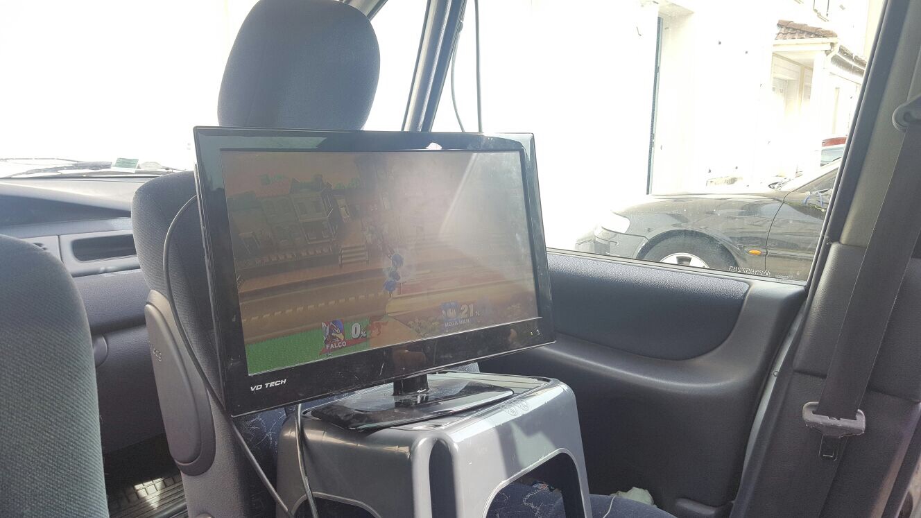 Installation du tournoi dans la voiture - extérieur